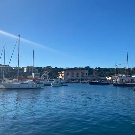 T2 A Avec Terrasse Et Parking, A 100m De La Plage - Fr-1-63-263 Lumio (Corsica)