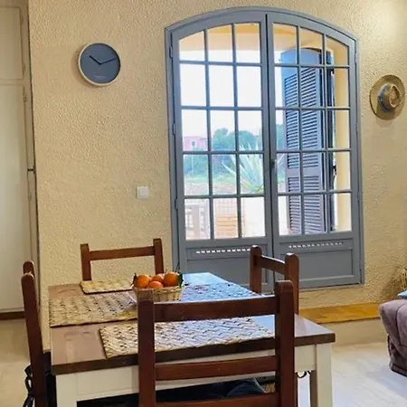 Apartment T2 A Avec Terrasse Et Parking, A 100m De La Plage - Fr-1-63-263 Lumio (Corsica)