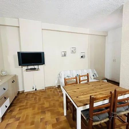 T2 A Avec Terrasse Et Parking, A 100m De La Plage - Fr-1-63-263